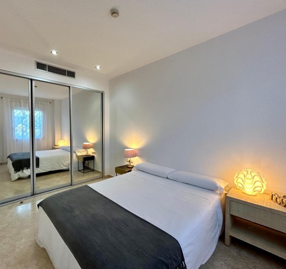 Lovely Apartment Sevilla Azahar Parking Bormujos Exteriör bild